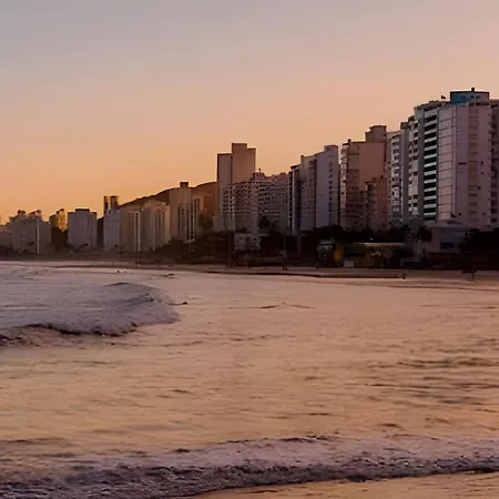 Belo Apto No Gonzaga - Uma Quadra Da Praia Santos  Exterior photo
